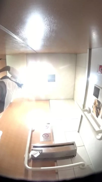 【美人揃い】駅トイレの盗撮事件簿！7人の秘密 のスクリーンショット 7