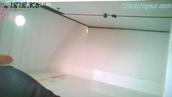 【衝撃映像】中国トイレ盗撮!欲望うず巻く禁断の視線 のスクリーンショット 4