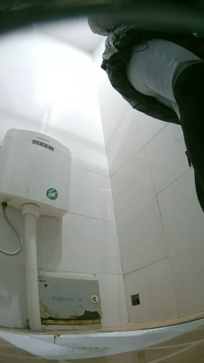 死角なし!トイレを覗き見 衝撃のパノラマビュー のスクリーンショット 3