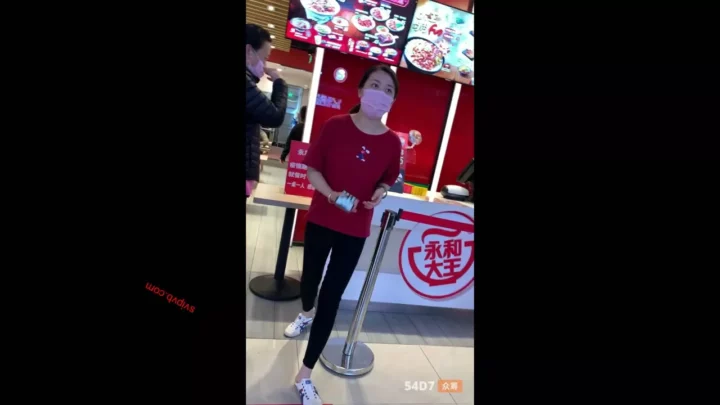 【限定公開】魅惑の女神たち！禁断のトイレ盗撮集 のスクリーンショット 5