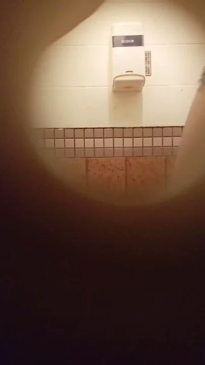 スナックのトイレで…酔った勢いで秘密の情事 のスクリーンショット 3