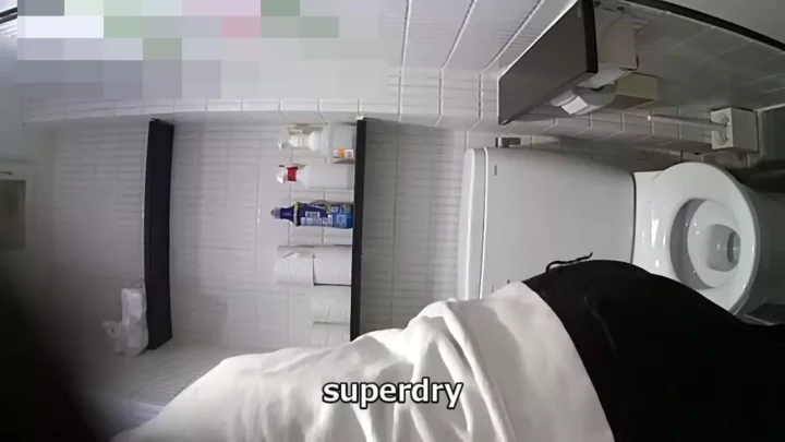 洋式トイレ覗き見！20人超の女性が魅せる決定的瞬間 のスクリーンショット 5