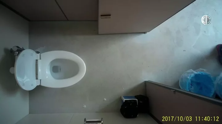 奥様が魅せる秘密の排泄！無修正覗き見 のスクリーンショット 8