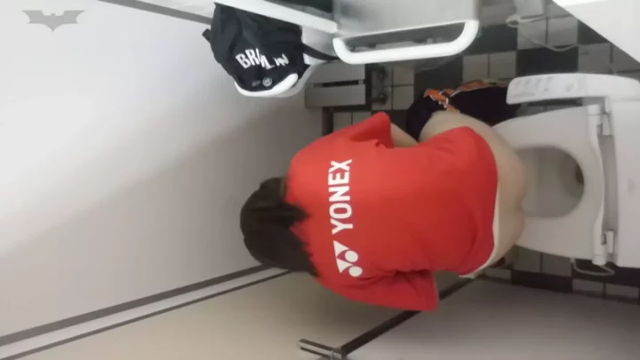 夜の駅トイレで繰り広げられる密会！ のスクリーンショット 6