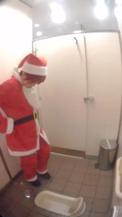 潮風と秘め事…ビーチトイレで大胆隠し撮り！ のスクリーンショット 2