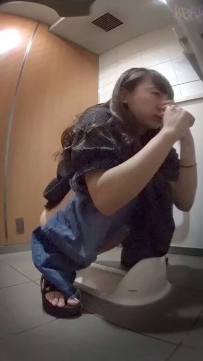 都会の駅トイレで繰り広げられる密かな欲望 のスクリーンショット 2