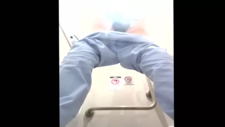 盗撮！和洋トイレで繰り広げられる秘密の排泄 のスクリーンショット 4