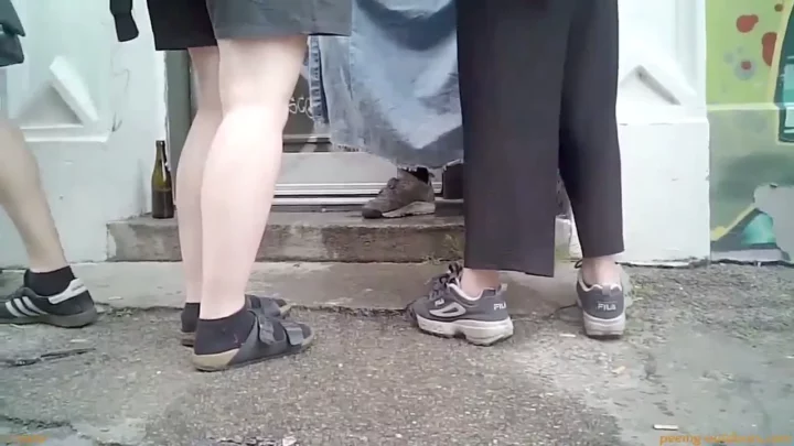 ビールフェスで大胆！路上おしっこハプニング のスクリーンショット 12