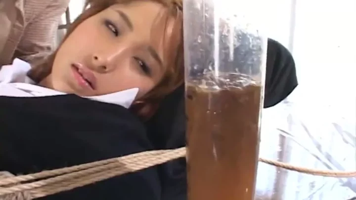 腸内洗浄で悶絶！美人妻の限界快感エネマ痴帯EX のスクリーンショット 4