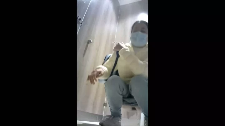 有名料理店のトイレで繰り広げられる密かなドラマ のスクリーンショット 1