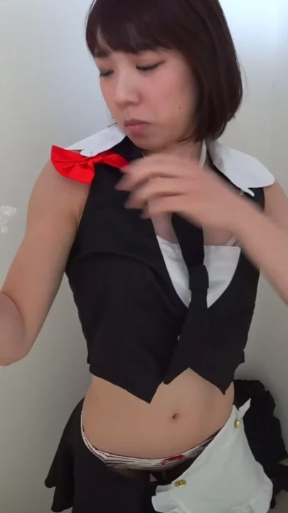 コスプレカフェ店員を個撮！密かに撮られたプライベート のスクリーンショット 2