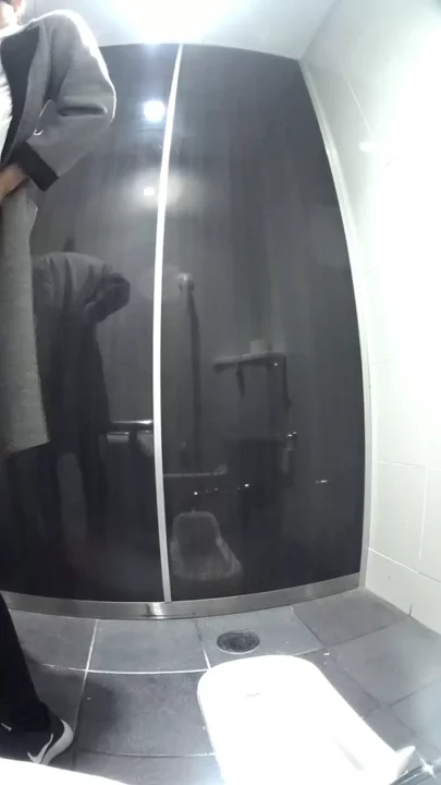 美女だらけの駅トイレで繰り広げられる秘密の快楽！ のスクリーンショット 8