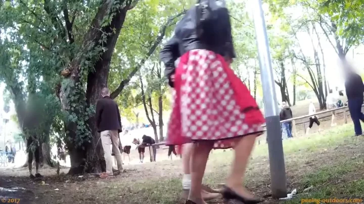 トイレで魅せる！ビールフェス美女たちの素顔 のスクリーンショット 5