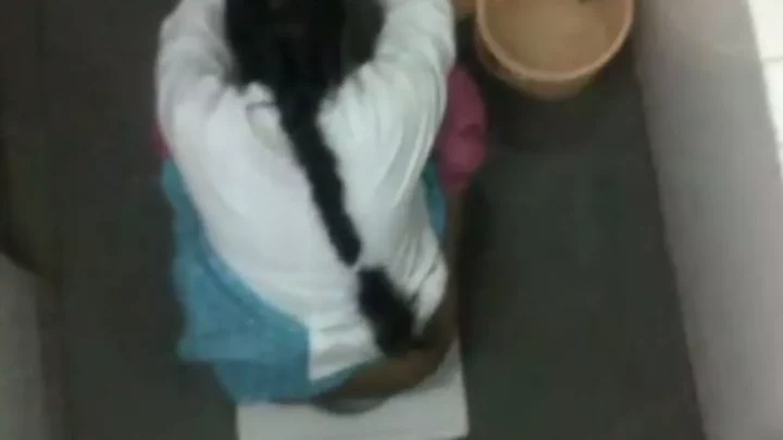隠しカメラが捉えた！インドネシアのトイレ盗撮 のスクリーンショット 13