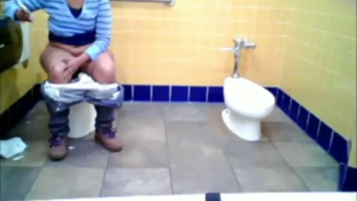 隠しカメラが捉えた！インドネシアのトイレ盗撮 のスクリーンショット 17