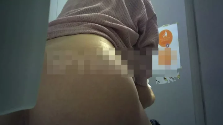 コンビニ個室トイレで繰り広げられる、密室の秘め事 のスクリーンショット 4