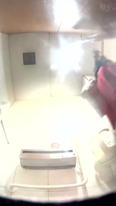 最後の狩場、隠し撮りトイレ盗撮の一部始終 のスクリーンショット 5