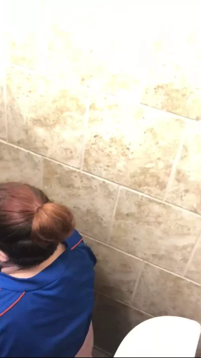 覗き見の興奮！女子トイレ盗撮カメラ のスクリーンショット 11
