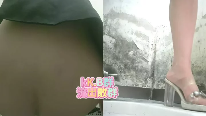 【トイレ盗撮】美人女神の秘められた姿を多角的に！ のスクリーンショット 7