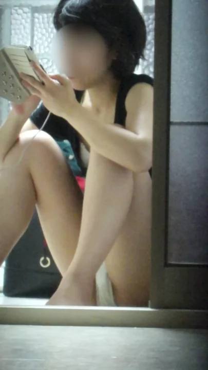 極上美女が魅せる秘密のトイレタイム のスクリーンショット 10