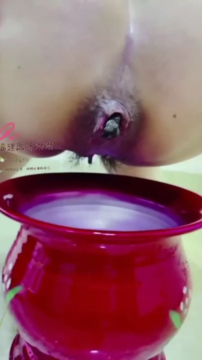 大胆不敵！中国人美女のセクシー自撮りポーズ のスクリーンショット 7