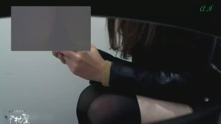 名門大学の女子トイレで繰り広げられる秘密の覗き見 のスクリーンショット 8