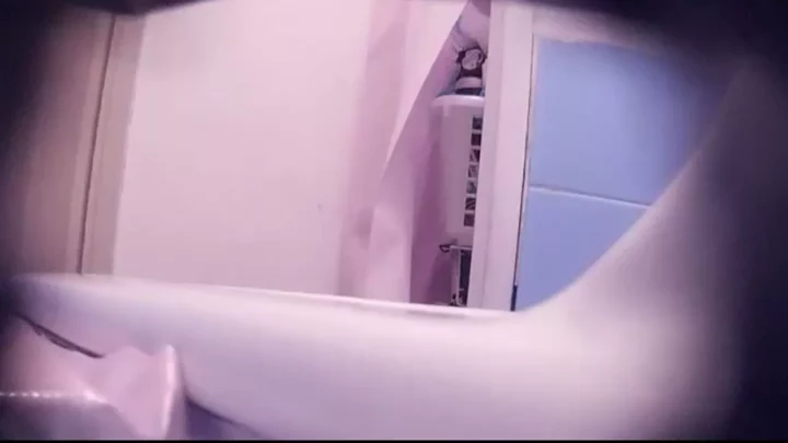 【韓国盗撮】雑居ビル公衆トイレの衝撃 のスクリーンショット 5