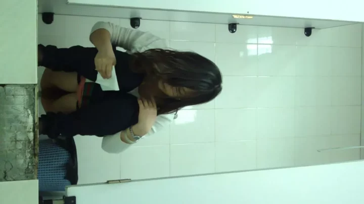 中国開放トイレ盗撮：無防備な女性たちの秘密