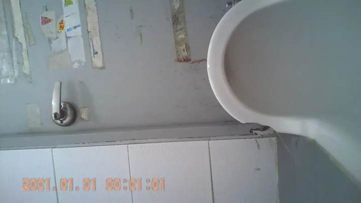 隠し撮り！和式トイレ放尿放屁黙示録 14 のスクリーンショット 8