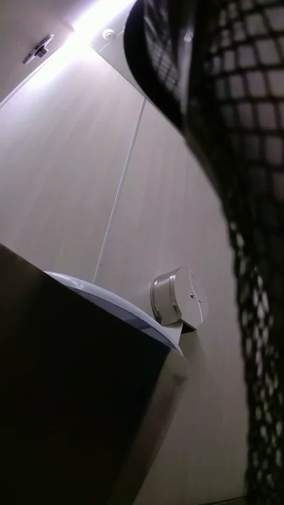 欲望うずまくストリート！屋外トイレで秘密の逢瀬 のスクリーンショット 4