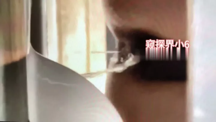 【盗撮】中国トイレで大胆不敵な盗撮！ のスクリーンショット 9