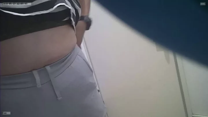 隠し撮り！トイレに潜入した女工作員の秘密任務 のスクリーンショット 12