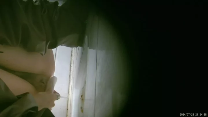 【隠し撮り】中国トイレで大胆盗撮！ のスクリーンショット 9