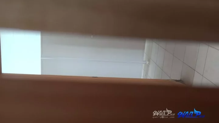 衝撃！中国トイレ盗撮映像集 sifangktv 939-941 のスクリーンショット 6