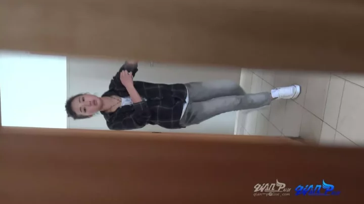 衝撃！中国トイレ盗撮映像集 sifangktv 939-941 のスクリーンショット 8