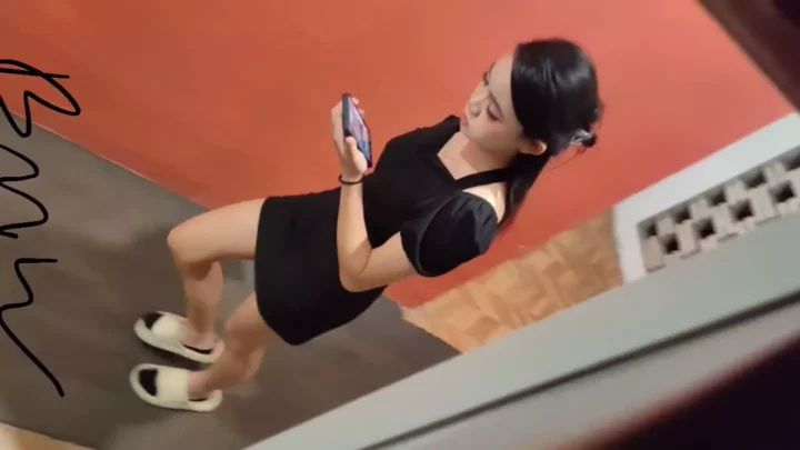 中国トイレ隠し撮り：覗き見られた美尻の秘密 のスクリーンショット 2