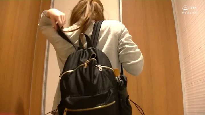 衝撃の告白！美少女たちが晒す禁断の排泄 のスクリーンショット 4