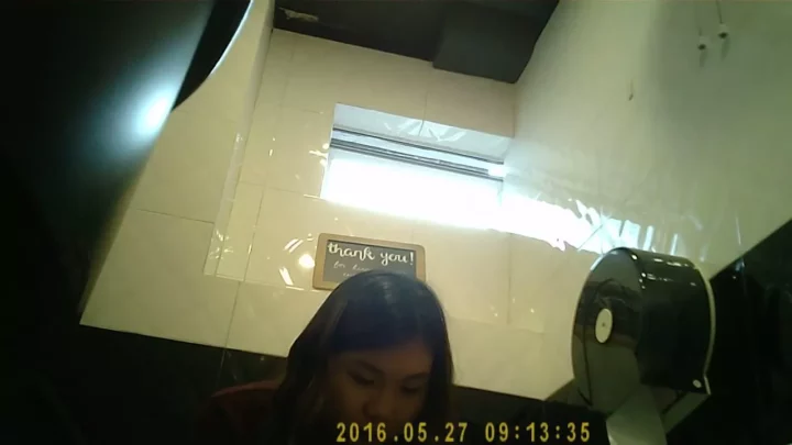 シンガポール女子トイレ盗撮！緊迫の盗撮カメラ のスクリーンショット 12