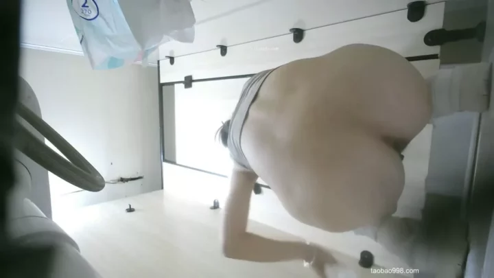 女子トイレ盗撮！欲望うず巻く禁断の覗き見 のスクリーンショット 6