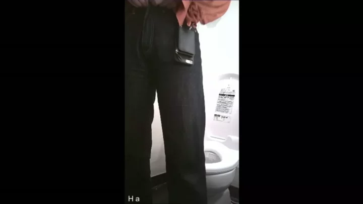 女子大トイレ隠し撮り！圧巻パノラマスペシャル のスクリーンショット 10