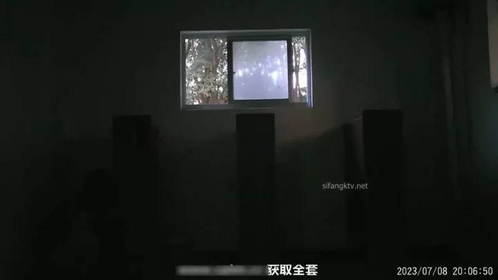 工場女子寮の隠し撮りトイレ盗撮 ～密室のプライベート～ のスクリーンショット 4