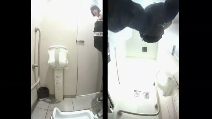和式トイレの美人を激写！隠し撮り覗き見 のスクリーンショット 15