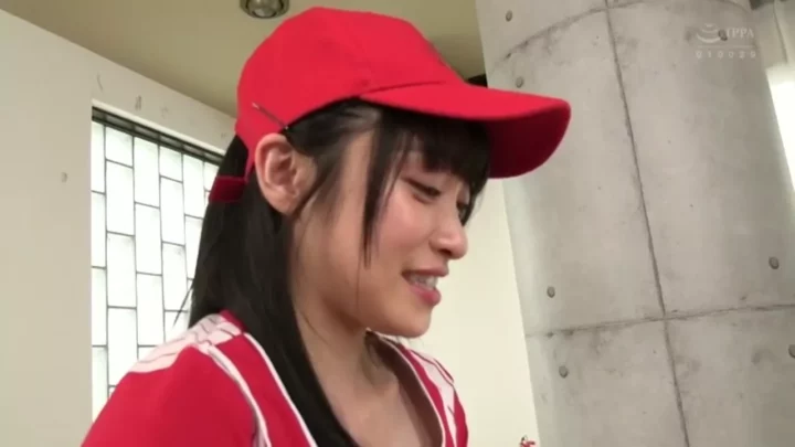 野球女子のスパルタ調教！股間を鍛える猛特訓 のスクリーンショット 1