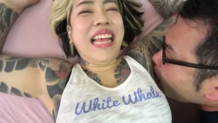 汗ばむ美腋をじっくり堪能！魅惑のワキ舐め絶頂 のスクリーンショット 4