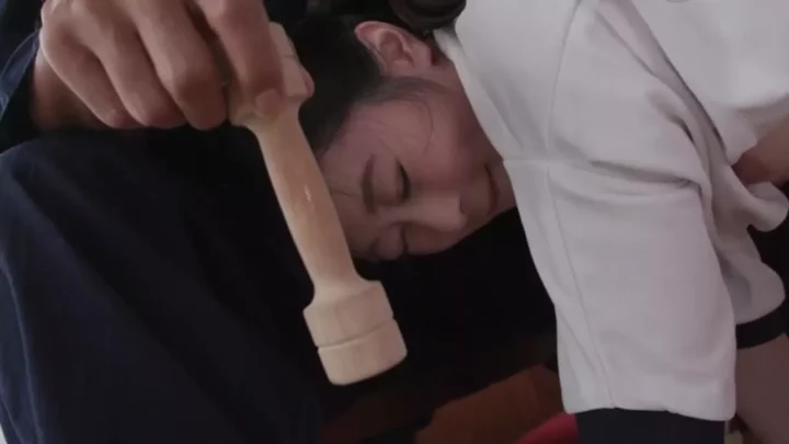 義父の緊縛調教に溺れる純真な娘～痛みと快楽の日々～ のスクリーンショット 2