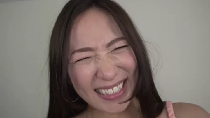 本能剥き出し！狂乱の4P絶頂SEX のスクリーンショット 1