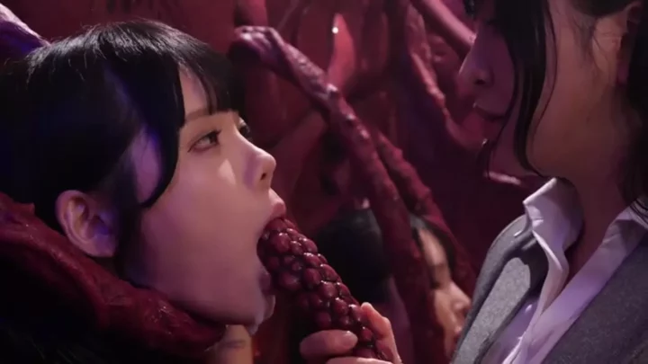 触手学園：生徒会の少女たちが触手の餌食に… のスクリーンショット 2