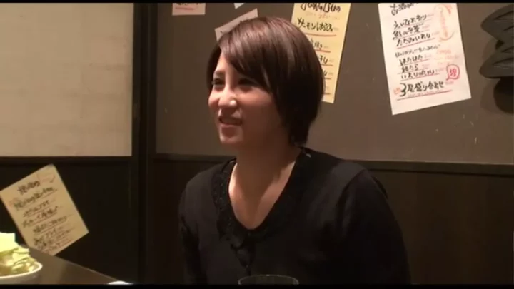 衝撃の初体験！人妻・真仲佐知の密会うんち のスクリーンショット 1