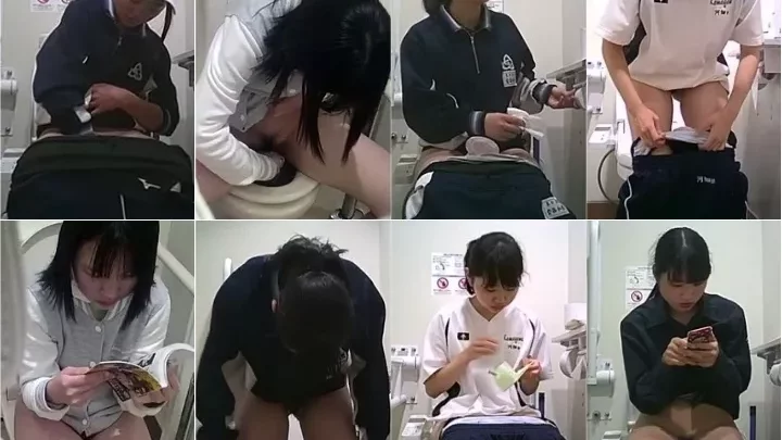 覗き見！トイレでまさかの放糞ハプニング