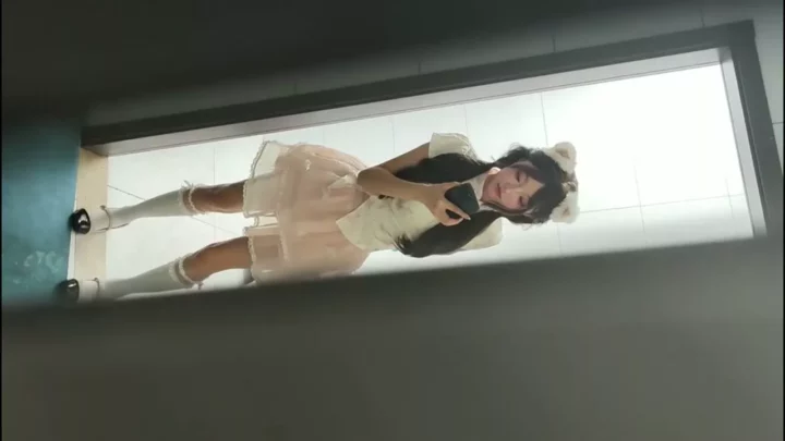 Screenshot 3 from アニメイベント女子トイレに潜む魔の手！